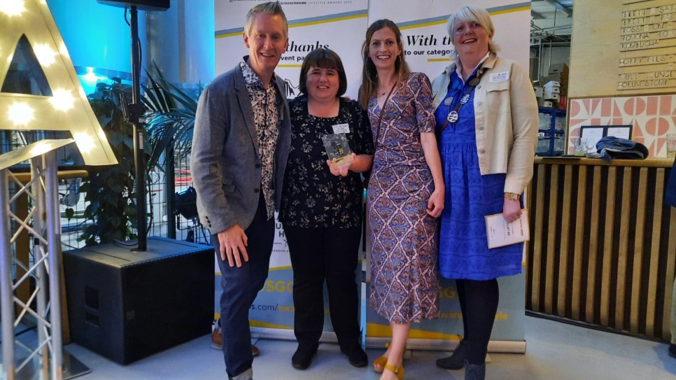 Slimbridge's Learning & Engagement Manager Wins Outstanding Contribution Award